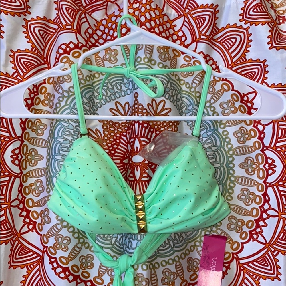 Swimsuit Top NWT